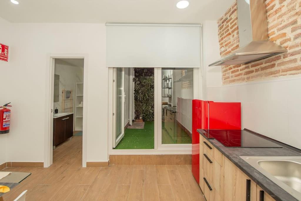 Estudio En Palacio La Latina Apartment *